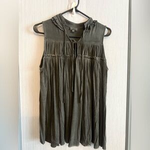 POL Charcoal Gray Sleeveless Tie-Front Flowy Top | Small | NWOT